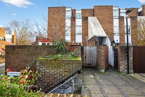 Andrews Walk, London