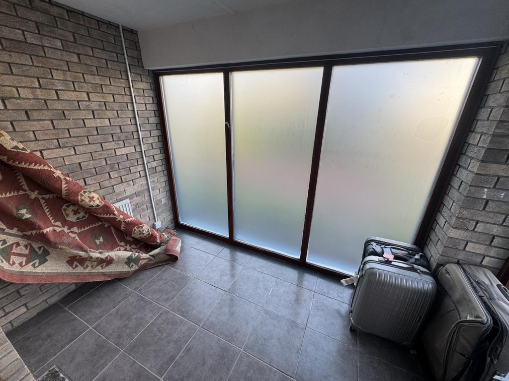 Front Conservatory