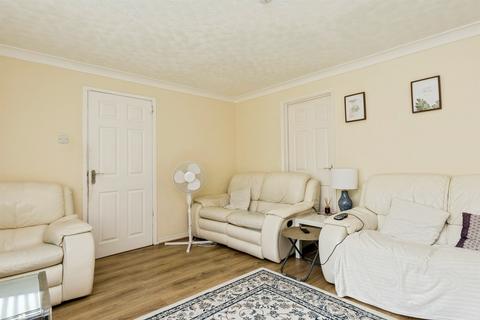 undefined, Steyning Close, Crawley