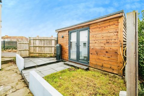 2 bedroom terraced house for sale, Freshbrook Road, LANCING