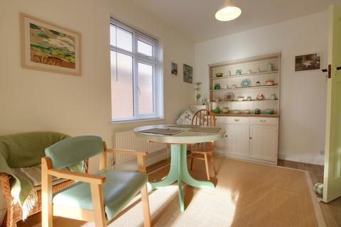 3 bedroom semi-detached bungalow for sale, SERPENTINE ROAD, FAREHAM