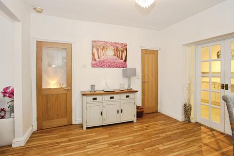 4 bedroom terraced house for sale, Kirkhouse Street, Pontypridd