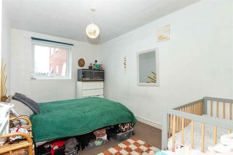 2 bedroom flat for sale, Northcourt Road, Worthing