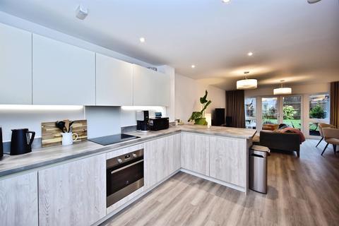 3 bedroom terraced house for sale, Ruton Square, Kings Hill, West Malling
