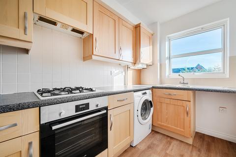 1 bedroom apartment for sale, Cobham Close, Enfield