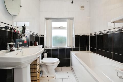 undefined, East View, Gildersome, Leeds