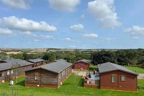 3 bedroom lodge for sale, White Cross TR8