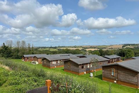 3 bedroom lodge for sale, White Cross TR8