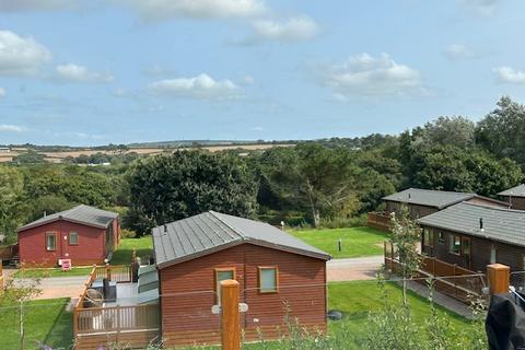 3 bedroom lodge for sale, White Cross TR8