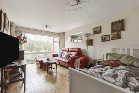 3 bedroom house for sale, Buckingham Gardens, West Molesey KT8