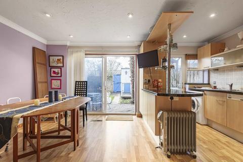 3 bedroom house for sale, Buckingham Gardens, West Molesey KT8
