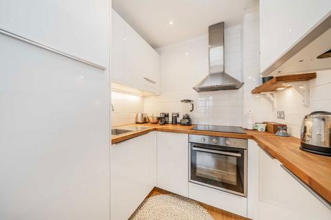 2 bedroom flat for sale, Chepstow Crescent, London W11