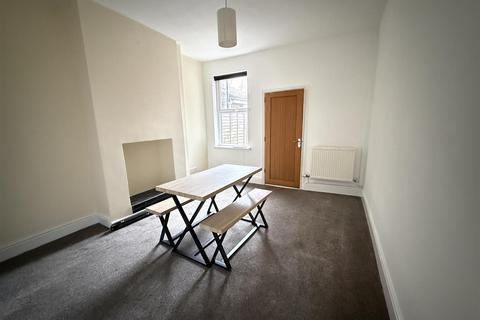 2 bedroom terraced house for sale, Bearwood Hill Road, Burton-On-Trent DE15