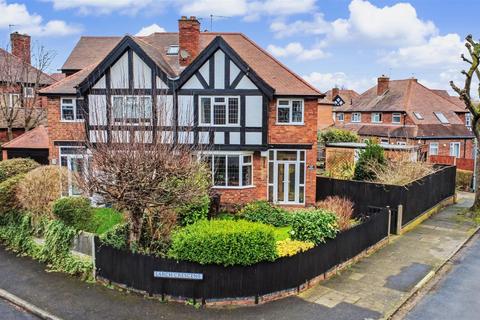 3 bedroom semi-detached house for sale - Larch Crescent, Beeston, Nottingham