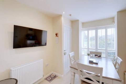 undefined, Meadow Drive, Aveley RM15