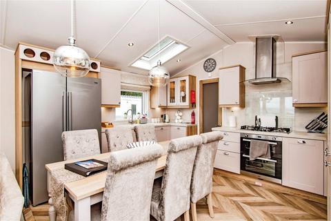 2 bedroom mobile home for sale, Borth, Ceredigion SY24
