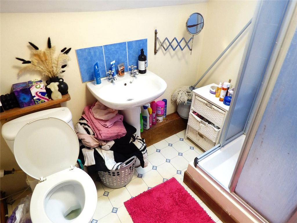 Top Floor Flat