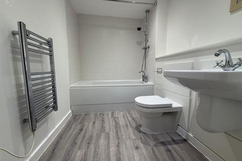 2 bedroom apartment to rent, Ordsall Salford M5