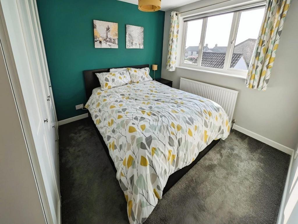 B14ec83b-bed 203.jpg