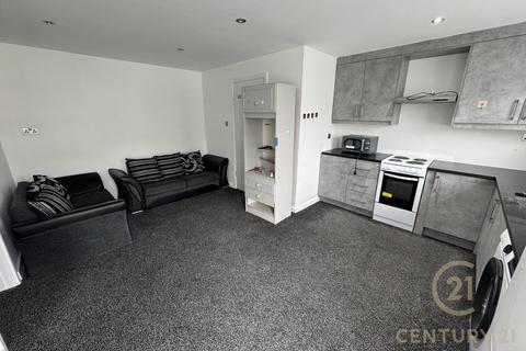 2 bedroom apartment to rent, Springwell Road, HOUNSLOW TW5