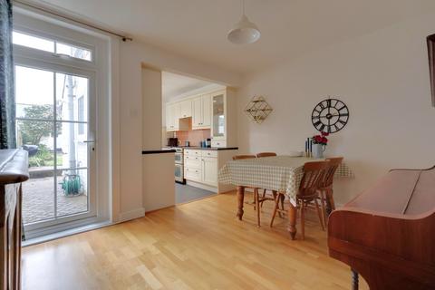 2 bedroom terraced house for sale, Lymbourn Road, Havant