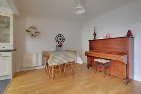2 bedroom terraced house for sale, Lymbourn Road, Havant