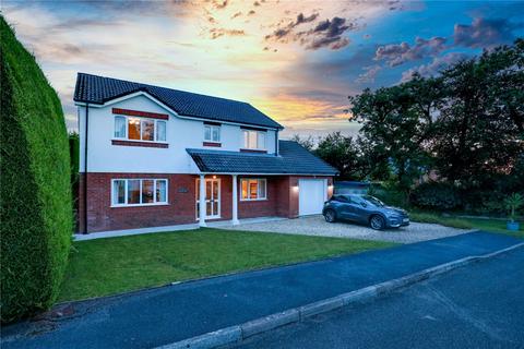 4 bedroom detached house for sale, Ffordd Y Morfa, Llanelli SA14