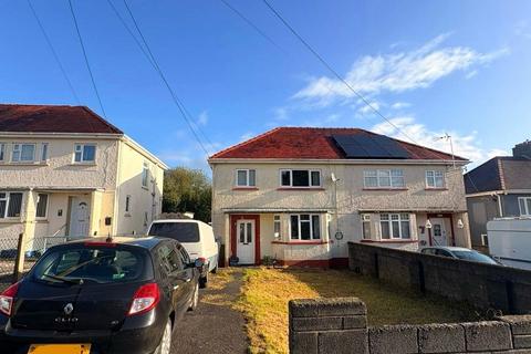 undefined, Lon Y Gruglas, Ammanford SA18