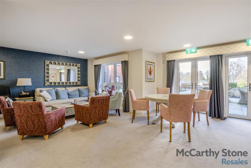 8678781-interior14.jpg