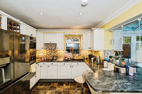 undefined, Manor Road, Lancing