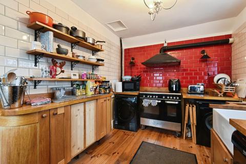4 bedroom semi-detached house for sale, High Street, Carmarthenshire SA18