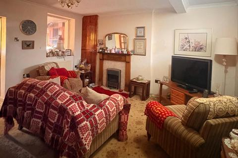 3 bedroom terraced house for sale, High Street, Carmarthenshire SA18