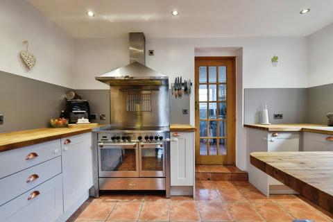 undefined, Rhosmaen, Llandeilo SA19