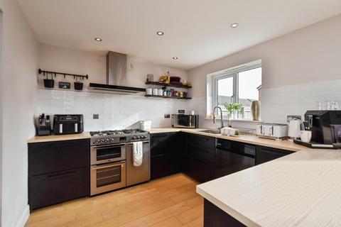 3 bedroom detached house for sale, Heol Cae Pownd, Llanelli SA14