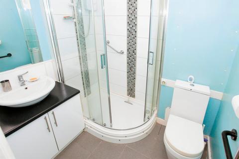 undefined, Lincoln Gate, Peterborough