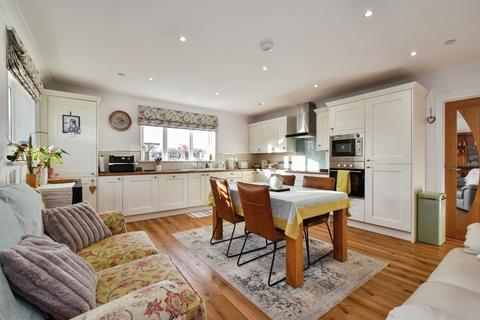 undefined, Clos Penpont, Llanelli SA14