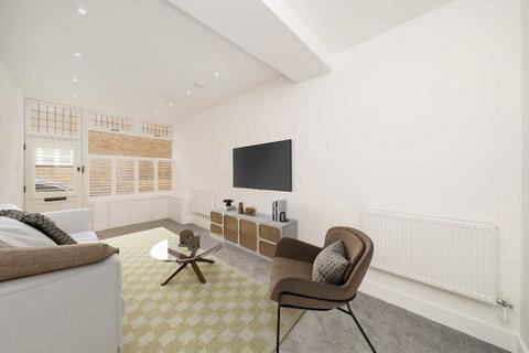 1 bedroom flat for sale, High Street, Thames Ditton KT7