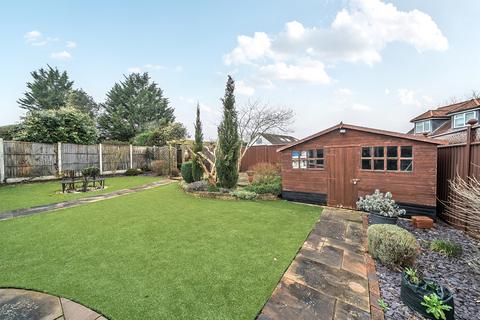 3 bedroom detached bungalow for sale, Watford Road, St. Albans
