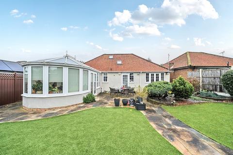 3 bedroom detached bungalow for sale, Watford Road, St. Albans