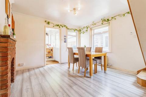 2 bedroom semi-detached house for sale, Oxford Road, Calne