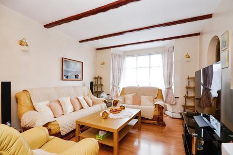 3 bedroom terraced house for sale, Whitton Avenue East, Greenford