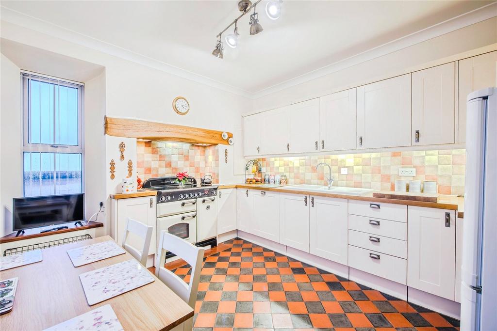 Kitchen 2