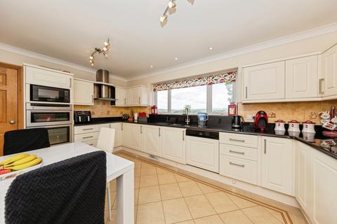 4 bedroom detached house for sale, Llygad Yr Haul, Carmarthenshire SA31