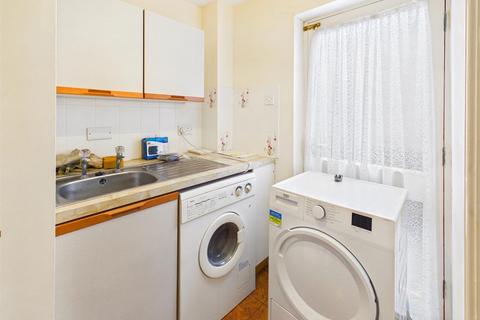 3 bedroom terraced house for sale, Chapel Street, Llanidloes