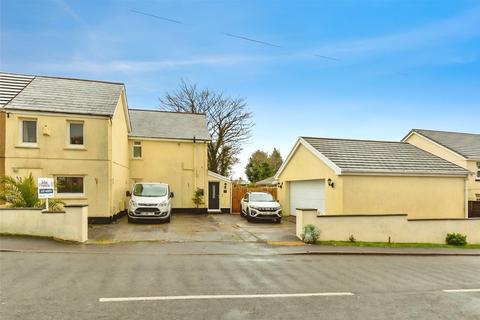 3 bedroom semi-detached house for sale, Heol Y Meinciau, Llanelli SA15