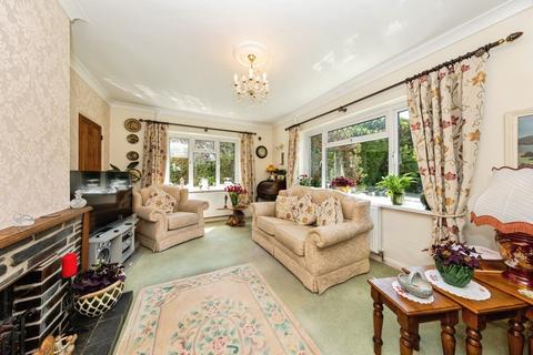 3 bedroom bungalow for sale, Pendine, Carmarthenshire SA33