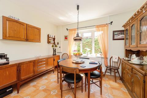 3 bedroom bungalow for sale, Pendine, Carmarthenshire SA33
