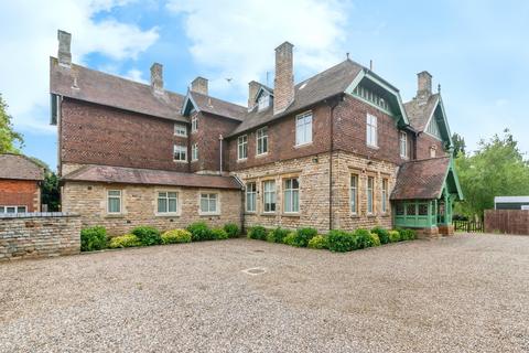 3 bedroom ground floor flat for sale, Beacon Lane, Grantham