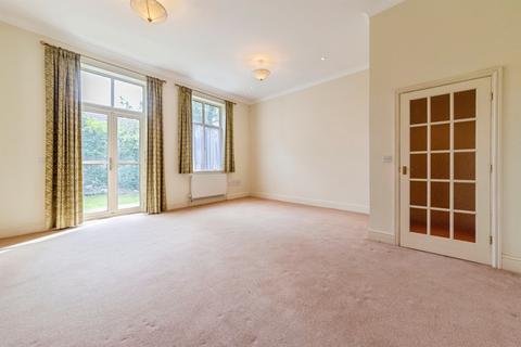 3 bedroom ground floor flat for sale, Beacon Lane, Grantham