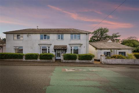 Heol Blaengwastod, Carmarthen SA31